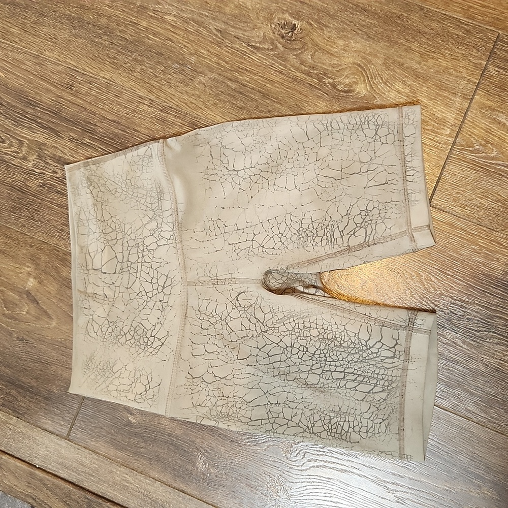 Lululemon Wunder Train Bike Short - 0